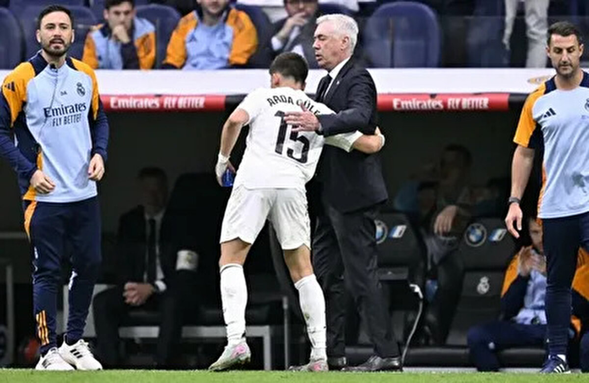 Real Madrid'e teklif yapılmadı<br><br>Real Madrid'e bu konuda resmi bir teklifin yapılmadığı belirtilen haberlerde Arda'nın şimdiki durumunun ise değiştiği ve sezon sonunda yapılacak teknik direktör değişikliği ile 20 yaşındaki yıldızın artık daha fazla şans bulmasının beklendiği kaydedildi.