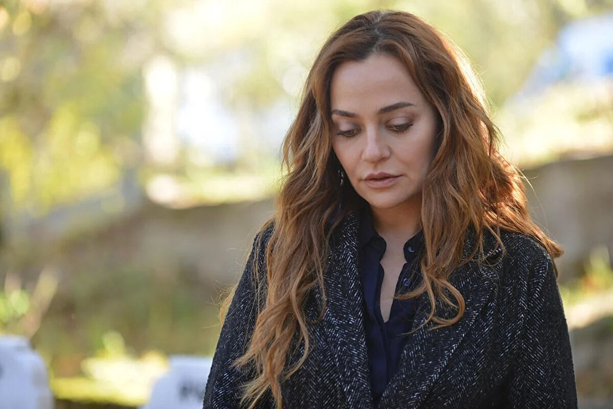 Öte yandan Balçın, rol aldığı Bir Zamanlar İstanbul dizisinin setinde kısa süre önce korkutan bir kaza yaşamıştı. Ayağının takılması sonucu düşerek başını yaralayan oyuncu, hastaneye kaldırılmış ve sağlık durumuyla ilgili sevenlerine sosyal medya aracılığıyla bilgi vermişti. Bu olay, hayranlarını bir süre endişelendirmişti.