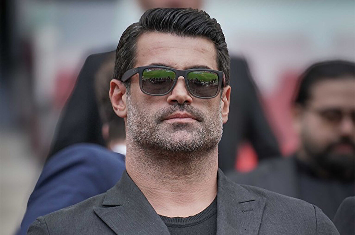 Ama bu üzüntüyü ne kadar benimsiyorsun? Ne kadar içerliyorsun? Ne kadar sahipleniyorsun? Demek istediğim o. Hepsi üzülüyor, herkes üzülüyor."<br>