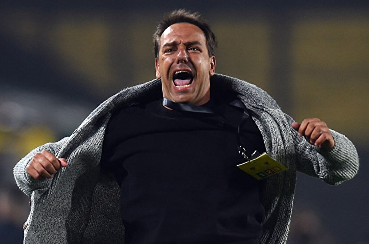 Galatasaray'da 11 yıllık Fernando Muslera dönemi sona eriyor. Penarol Başkanı Ignacio Ruglio, Muslera'nın Galatasaray'a veda edeceğini açıkladı.<br>