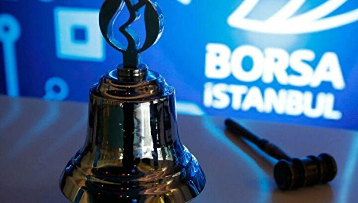 Ligde ikinci sırada yer alan ve aldığı sonuçlarla şampiyonluk şansını zora sokan Fenerbahçe'nin hisseleri ise nisanda yatırımcısını üzdü. Bu dönem de Fenerbahçe yatırımcısına yüzde 13,2 kaybettirdi. Şampiyonluk ümidi olmayan ve gelecek yıl UEFA Avrupa Ligi'ne katılmayı hedefleyen Beşiktaş'ın hisseleri de nisan ayında yüzde 20,9, bu sezon ligde arzu ettiği sonuçları alamayan Trabzonspor'un hisseleri de yüzde 12 geriledi.