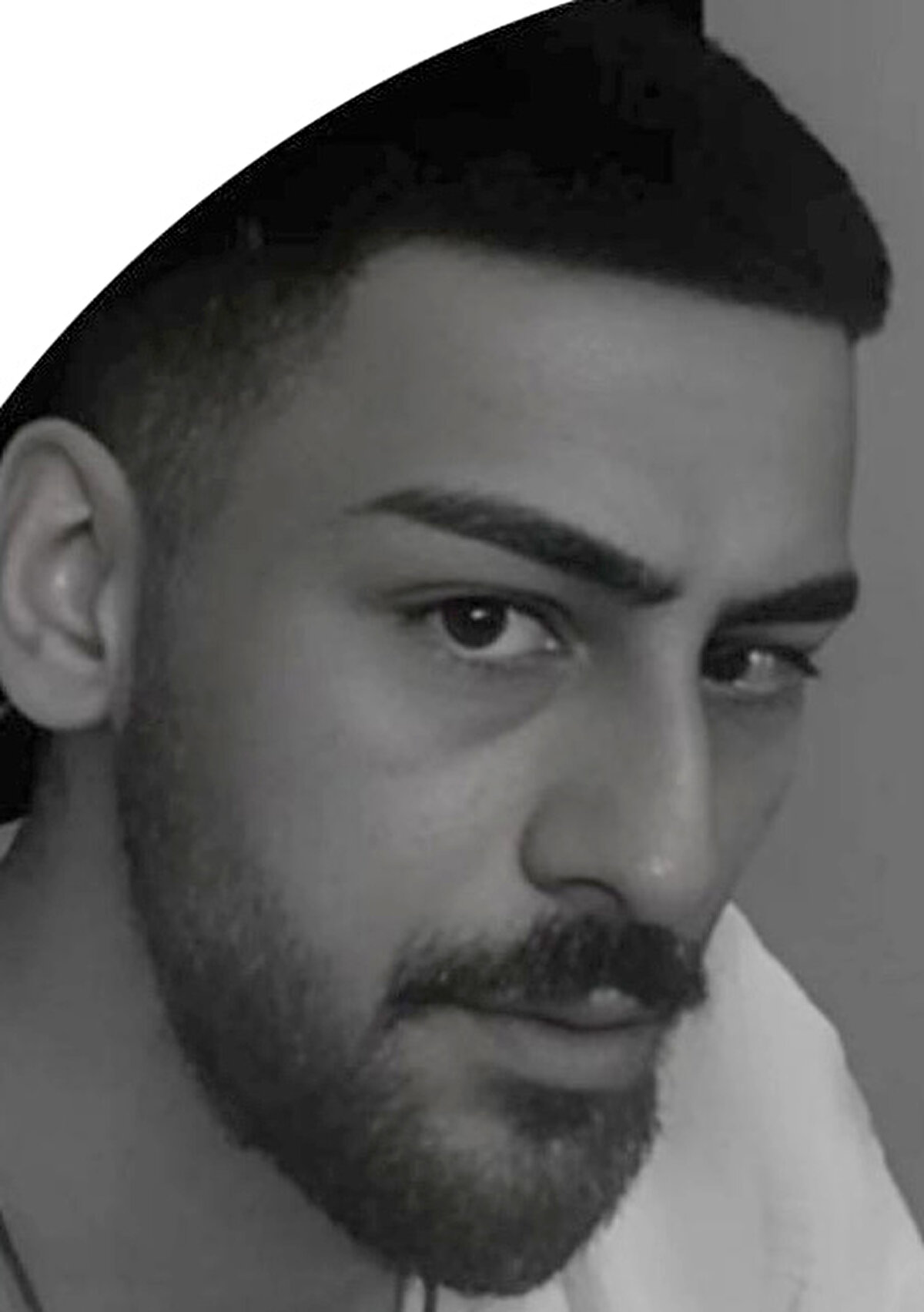 Öldürülen Umutcan ve Melisa Şimşek'in babaları Uğur Şimşek'in 48 yaşındayken 5 yıl önce kaybolduğu ortaya çıktı. Sivas'ta yaşayan ve zaman zaman taksicilik ve besicilik gibi işlerle uğraştığı belirlenen Uğur Şimşek'in 24 Temmuz 2020’de eşi Ayşegül Şimşek'e şehir dışına çıkacağını söyleyerek ayrıldığı ve o tarihten sonra bir daha kendisinden haber alınamadığı belirtildi. Şimşek'in en son Ankara'da görüldüğü belirlendi.