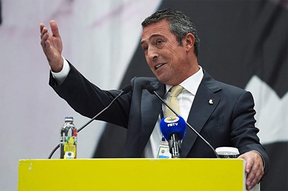 "3 Portekizli hocamızdan bir tek Vitor Pereira, direkt oyuncu ismi veriyordu transferde. Kim Min Jae transferi, onunla Selahattin Baki'nin operasyonu. Piyasayı çok iyi biliyordu. Acun Bey'le sanki konsol oyunu oynuyormuşuz gibi izlenim yaratıyorlar. Biz işin pazarlık ve maliyet tarafına giriyoruz sadece. Yazın cephanemiz çok daha fazla olacak, manevramız daha fazla olacak."