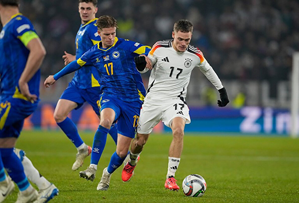 Bayer Leverkusen forması giyen Florian Wirtz'in geleceği için sürpriz gelişme ortaya çıktı. Wirtz'in kararını verdiği iddia edildi. <br>