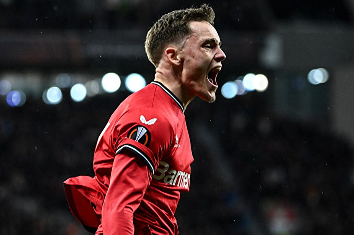 Bild'e göre, Bayer Leverkusen'in 22 yaşındaki yıldızı Florian Wirtz, Bayern Münih'e transfer olmak istediğini hem kulübe hem de teknik direktör Xabi Alonso'ya açık şekilde ifade etti. Wirtz'in bu açıklamaları, Bayern'in oyuncuyla kişisel şartlarda anlaşmaya yaklaştığı yönündeki haberlerle örtüşüyor.<br>