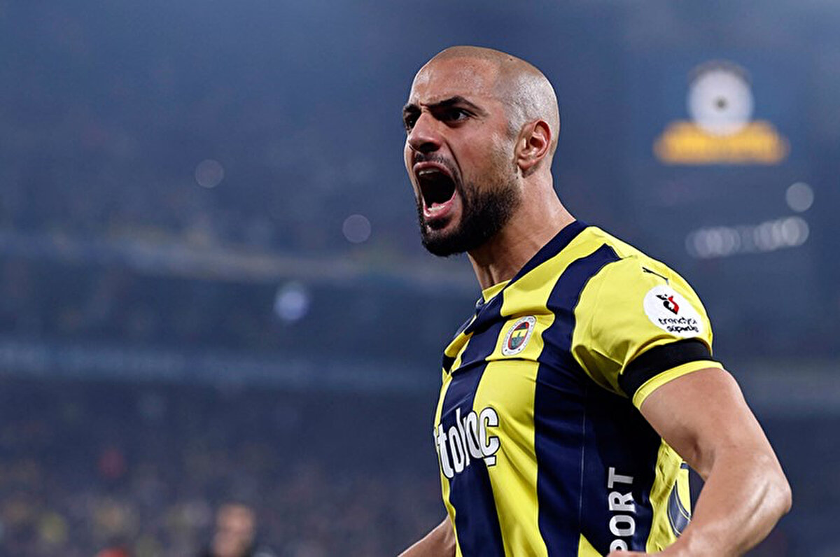 Fenerbahçe'nin sezon başında 2 milyon euro kiralama bedeli ve 12 milyon euro zorunlu satın alma opsiyonuyla kiraladığı Sofyan Amrabat için sürpriz ayrılık ihtimali belirdi.<br>