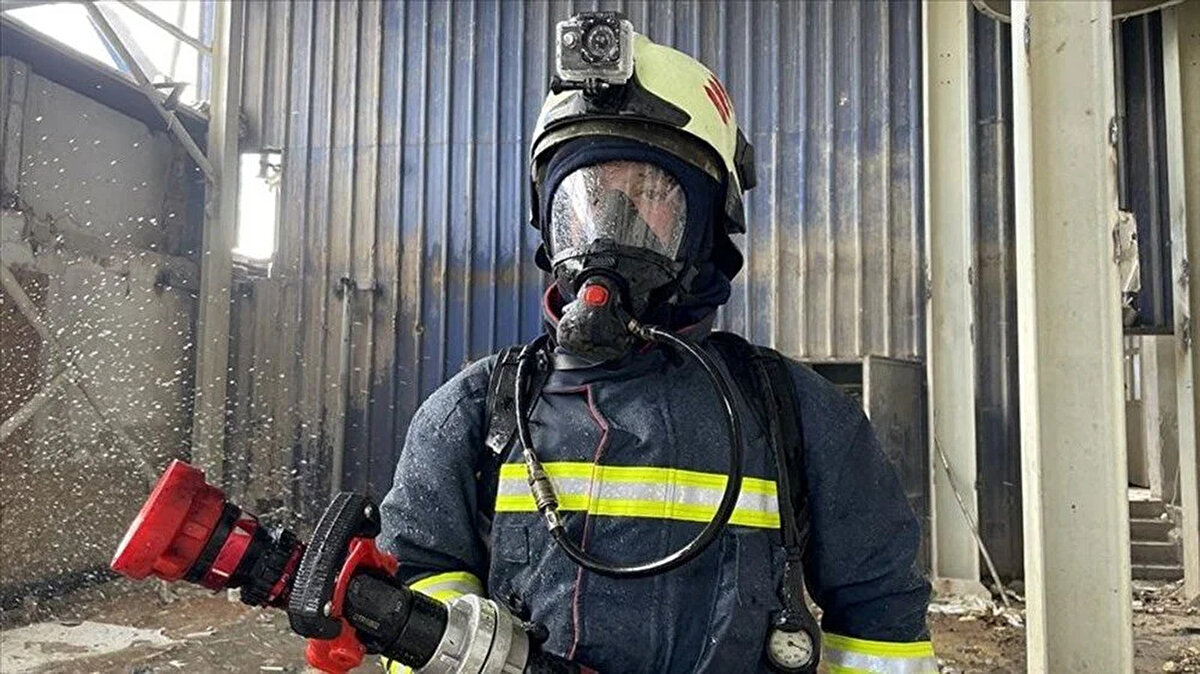 YURTDIŞI TÜRKLER VE AKRABA TOPLULUKLAR BAŞKANLIĞI<br><br>NAKLEN 1 MALİ HİZMETLER UZMANI ALACAK ( 17 Nisan - 16 Mayıs)<br><br>BEYKOZ BELEDİYE BAŞKANLIĞI<br><br>2 MEMUR ALACAK ( 26 Mayıs - 5 Haziran)<br><br>HATAY BÜYÜKŞEHİR BELEDİYE BAŞKANLIĞI<br><br>HATAY BÜYÜKŞEHİR BELEDİYE BAŞKANLIĞINA İLK DEFA ATANMAK ÜZERE İTFAİYE ERİ, ZABITA MEMURU VE MEMUR ALIM İLANI ( 20 Mayıs - 30 Mayıs)<br><br>ZONGULDAK BELEDİYE BAŞKANLIĞI<br><br>10 MEMUR ALACAK ( 16 Haziran - 18 Haziran)<br><br>GEMLİK BELEDİYE BAŞKANLIĞI<br><br>3 SÖZLEŞMELİ PERSONEL ALACAK ( 26 Mayıs - 28 Mayıs)<br><br>EMİRDAĞ BELEDİYE BAŞKANLIĞI<br><br>1 MUHASEBECİ ALACAK ( 28 Mayıs - 30 Mayıs)<br><br>YIĞILCA BELEDİYE BAŞKANLIĞI<br><br>1 MEMUR ALACAK ( 26 Mayıs - 28 Mayıs)<br><br>MERSİN BÜYÜKŞEHİR BELEDİYE BAŞKANLIĞI<br><br>90 İTFAİYE ERİ ALACAK ( 20 Mayıs - 26 Mayıs)<br><br>AFYONKARAHİSAR BELEDİYE BAŞKANLIĞI<br><br>AFYONKARAHİSAR BELEDİYESİ MEMUR VE İTAFİYE ERİ ALIM İLANI ( 13 Mayıs - 16 Mayıs)<br><br>SAFRANBOLU BELEDİYE BAŞKANLIĞI<br><br>2 MEMUR ALACAK ( 5 Mayıs - 9 Mayıs)<br><br>ULUBEY (UŞAK) BELEDİYE BAŞKANLIĞI<br><br>1 MEMUR ALACAK ( 12 Mayıs - 14 Mayıs)<br><br>SURUÇ BELEDİYE BAŞKANLIĞI<br><br>5 MEMUR ALACAK ( 12 Mayıs - 16 Mayıs)<br><br>SELÇUKLU BELEDİYE BAŞKANLIĞI<br><br>21 SÖZLEŞMELİ PERSONEL ALACAK ( 20 Mayıs - 23 Mayıs)<br><br>SELÇUKLU BELEDİYE BAŞKANLIĞI<br><br>45 MEMUR ALACAK ( 20 Mayıs - 23 Mayıs)<br><br>PÜTÜRGE BELEDİYE BAŞKANLIĞI<br><br>1 MEMUR ALACAK ( 12 Mayıs - 16 Mayıs)<br><br>KADİRLİ BELEDİYE BAŞKANLIĞI<br><br>4 MEMUR ALACAK ( 5 Mayıs - 8 Mayıs)<br><br>CEYLANPINAR BELEDİYE BAŞKANLIĞI<br><br>2 SÖZLEŞMELİ PERSONEL ALACAK ( 5 Mayıs - 9 Mayıs)<br><br>ÇALIŞ (NEVŞEHİR) BELEDİYE BAŞKANLIĞI<br><br>1 MEMUR ALACAK ( 5 Mayıs - 9 Mayıs)<br><br>ÇANAKKALE BELEDİYE BAŞKANLIĞI<br><br>15 MEMUR ALACAK ( 5 Mayıs - 9 Mayıs)<br><br>KARASU BELEDİYE BAŞKANLIĞI<br><br>6 MEMUR ALACAK ( 28 Nisan - 9 Mayıs)<br><br>BALIKESİR BÜYÜKŞEHİR BELEDİYE BAŞKANLIĞI<br><br>50 MEMUR ALACAK ( 5 Mayıs - 9 Mayıs)<br><br>BOR BELEDİYE BAŞKANLIĞI<br><br>1 MEMUR ALACAK ( 7 Mayıs - 9 Mayıs)