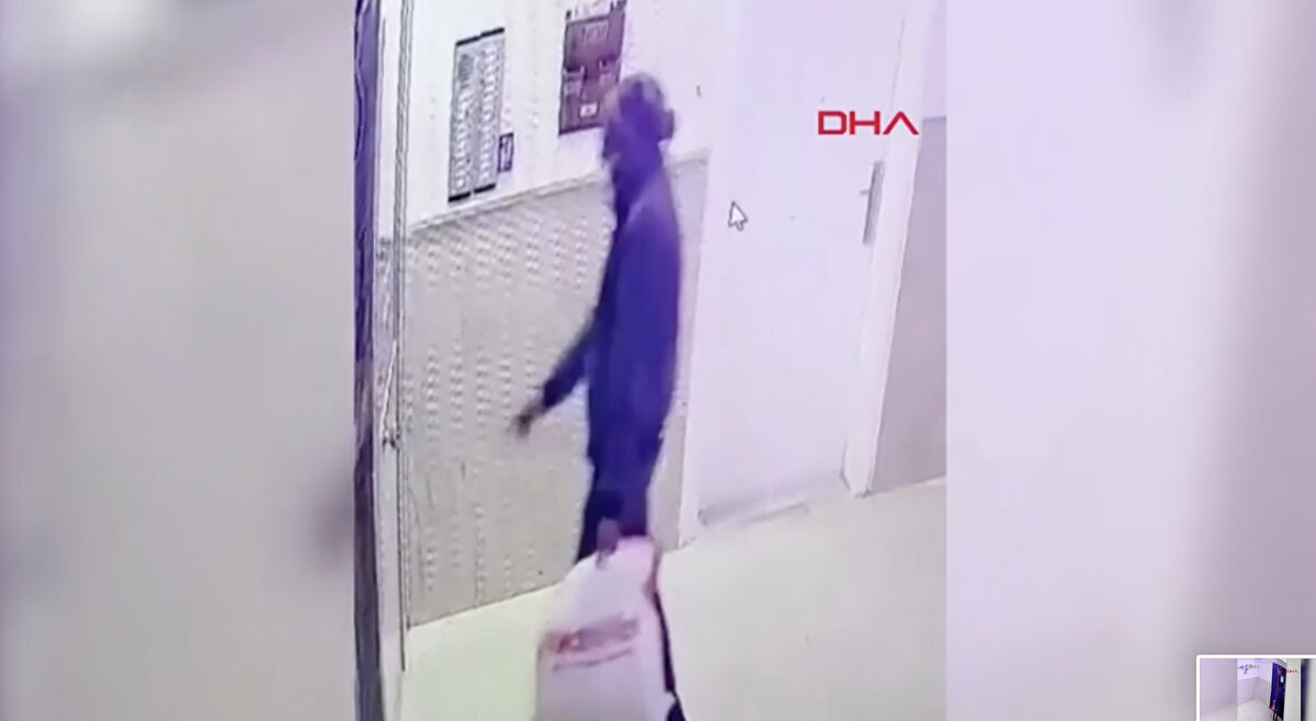 Olay, gece yarısı Kılavuz Mahallesi 44. Sokak’taki bir apartmanda yaşanmıştı. Umutcan (22) ve milli sporcu Melisa Şimşek (16) adlı kardeşler, anneleri tarafından evde boğazları kesilerek öldürülmüş olarak bulunmuştu. Melisa Şimşek’in öldürülmeden önce ellerinin bağlandığı belirlenmişti. Olayın ardından polis ekipleri, katil ya da katil zanlılarının bulunması için geniş çaplı çalışma başlatmıştı.