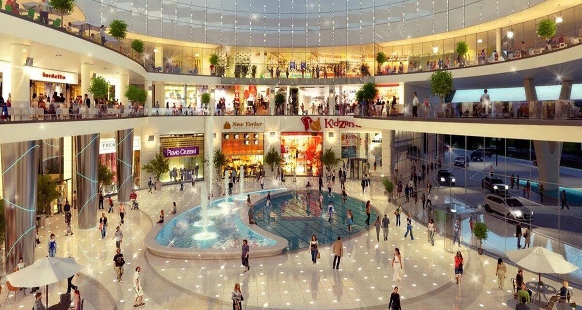 Yeni düzenleme kapsamında, yapı ruhsatı başvurularında AVM olarak tanımlanacak projelerin, yönetmelikle belirlenen teknik ve işlevsel niteliklere sahip olması şartı getirildi. Bu koşulları taşımayan projelere AVM ruhsatı verilmeyecek. Böylece, sadece standartlara uygun şekilde planlanmış ve yapılandırılmış alanlar alışveriş merkezi statüsünde değerlendirilecek.