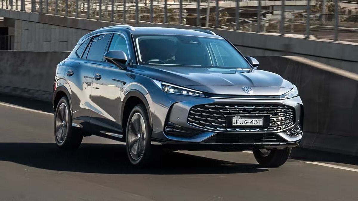 MG Yeni HS Fiyat Listesi Mayıs 2025<br><br>Yeni HS Benzin - 2.369.000 TL I Tavsiye Edilen Kampanyalı Anahtar Teslim Satış Fiyatı 2.169.000 TL 