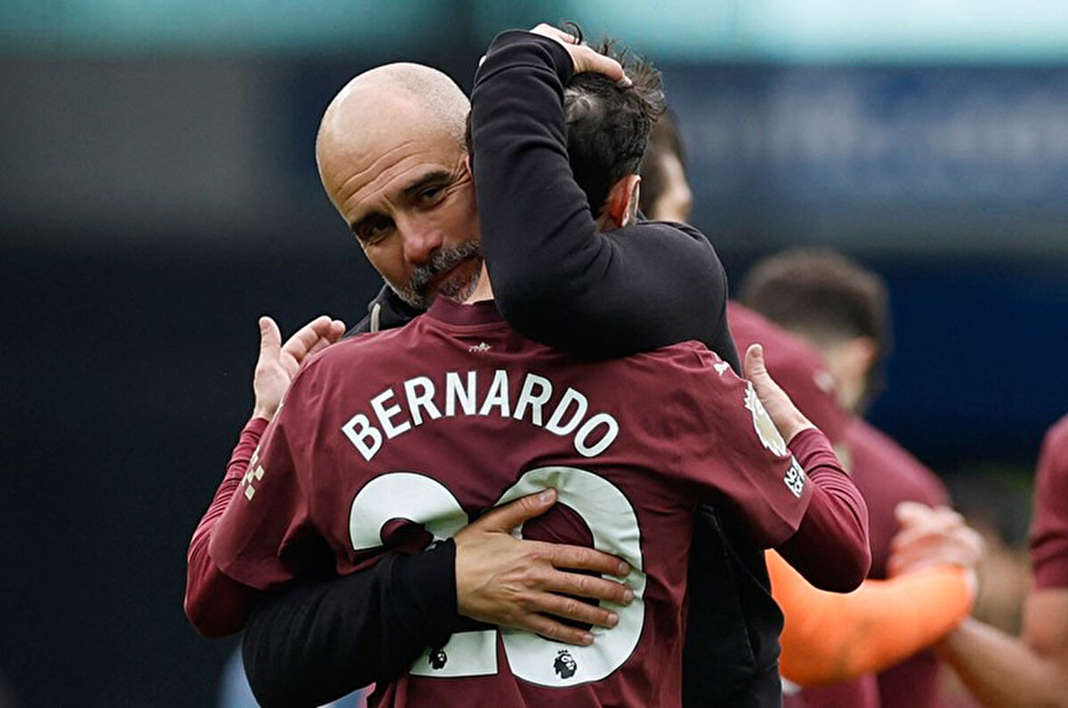 Sabah'ın haberine göre Manchester City'de gözden çıkarılan Bernardo Silva için Galatasaray devreye girdi.<br>