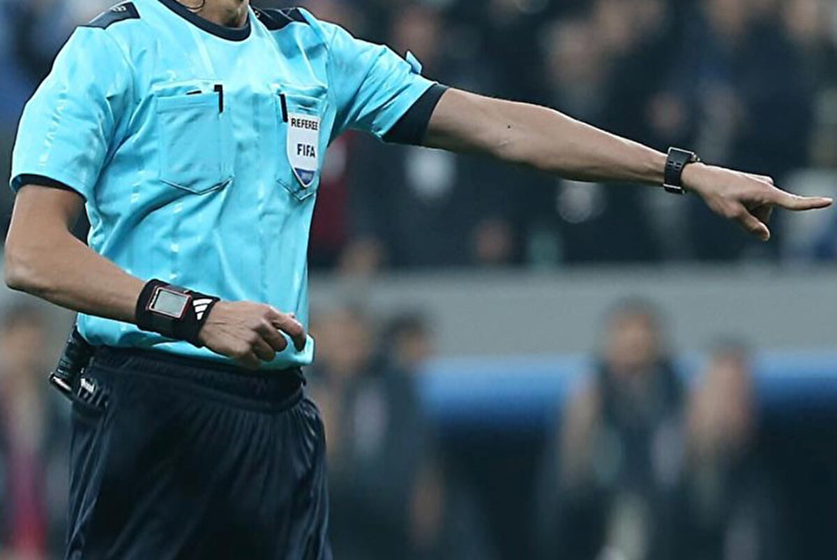 RAMS Başakşehir-Fenerbahçe: Burak Pakkan<br>Gaziantep FK-Corendon Alanyaspor: Kadir Sağlam<br>TÜMOSAN Konyaspor-Çaykur Rizespor: Ozan Ergün<br>ikas Eyüpspor-Kasımpaşa: Adnan Deniz Kayatepe<br>Trabzonspor-Galatasaray: Atilla Karaoğlan<br>Net Global Sivasspor-Sipay Bodrum FK: Ümit Öztürk<br>Beşiktaş-Adana Demirspor: Çağdaş Altay<br>Göztepe-Atakaş Hatayspor: Abdullah Buğra Taşkınsoy<br>Bellona Kayserispor-Onvo Antalyaspor: Arda Kardeşler<br>