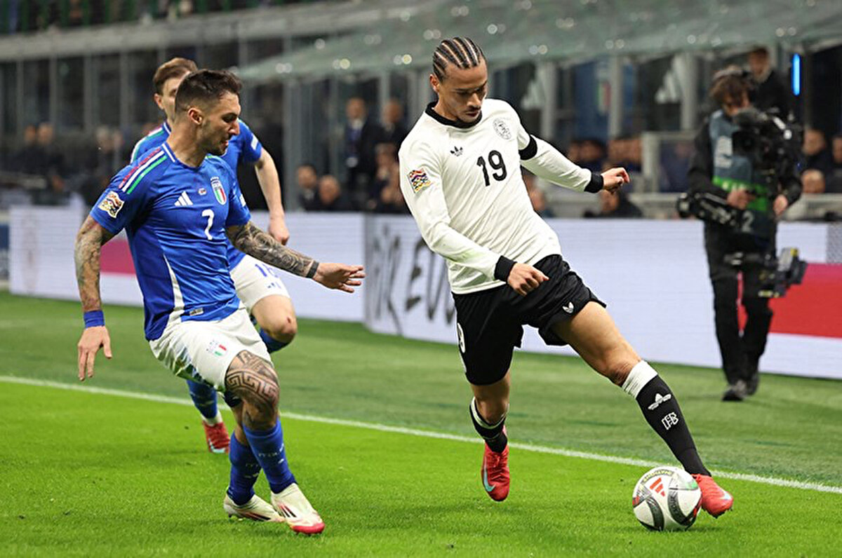 Alman devi, yıldız futbolcudan Hoffenheim ile oynanacak son maça kadar cevap bekliyor. Taraflar arasında bu süreye kadar anlaşma sağlanamazsa Galatasaray'ın resmi teklif için harekete geçeceği iddia edildi.<br>