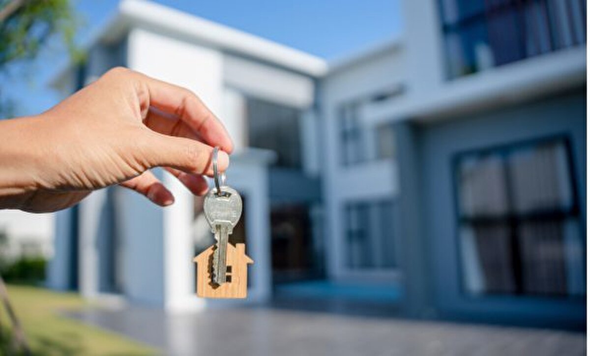 Çalışmanın ikinci aşamasında ise sona gelinirken, e-Devlet'ten kira sözleşmesi hizmeti bugün emlakçılar için de açıldı.