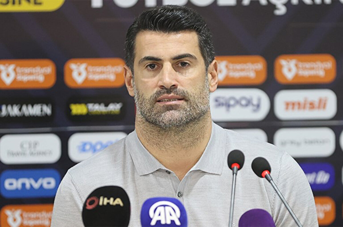 Volkan Demirel, Fenerbahçe'nin 4-1 kazandığı Başakşehir maçının ardından Asist Analiz YouTube kanalında açıklamalarda bulundu. Canlı yayında konuşan Demirel, çarpıcı ifadeler kullandı. Volkan Demirel'in açıklamaları şöyle:<br>