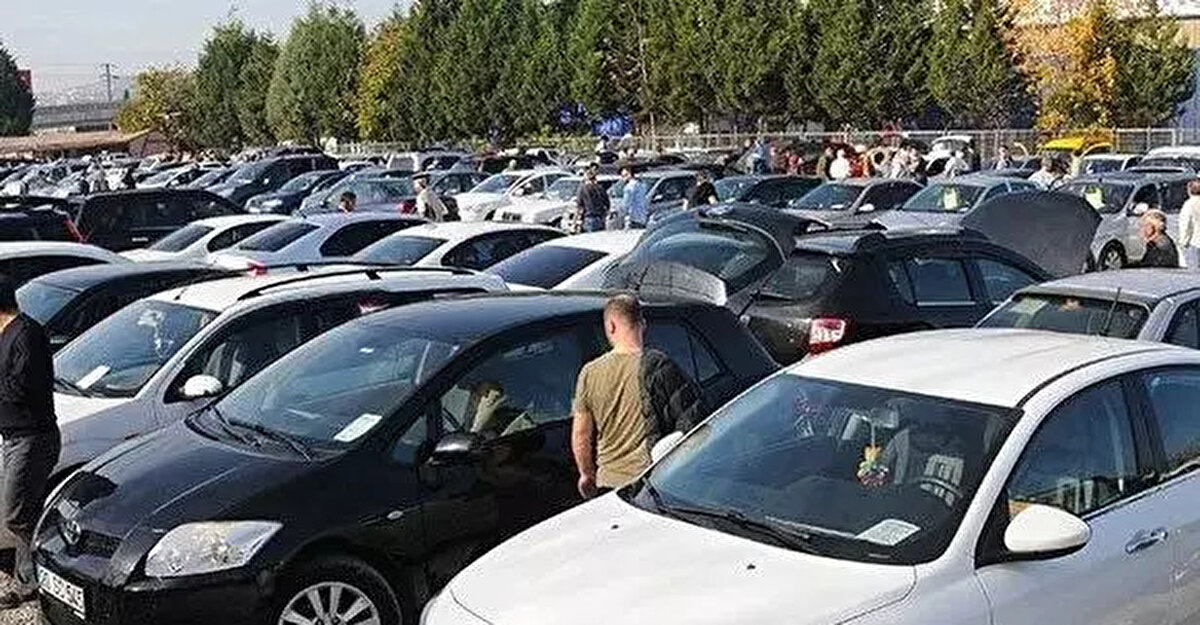 Öte yandan araç alacak vatandaşların araştırdığı soruya iSeecars.com'da yayınlanan raporla bir açıklama yapıldı.