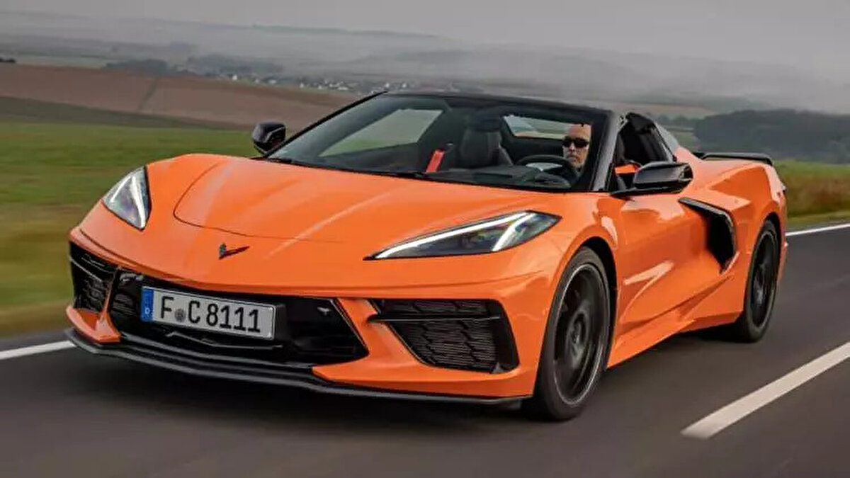 18. Chevrolet Corvette (Convertible)