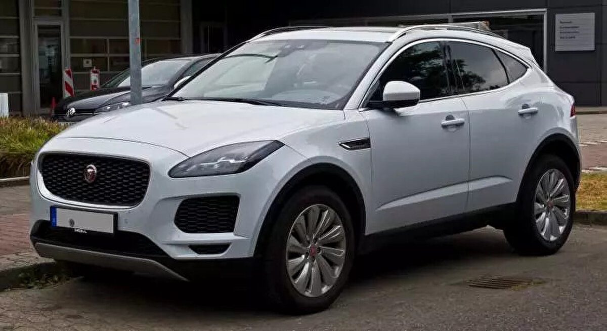 16. Jaguar E-PACE