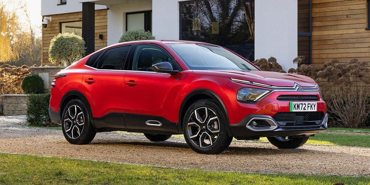 Citroen C4 X Fiyat Listesi Mayıs 2025,<br><br>1.2 PureTech 130 HP You 1.730.000 TL<br><br>1.2 PureTech 130 HP - EAT8 Max 1.815.000 TL - Nakit İndirimli Fiyat: 1.785.000 TL