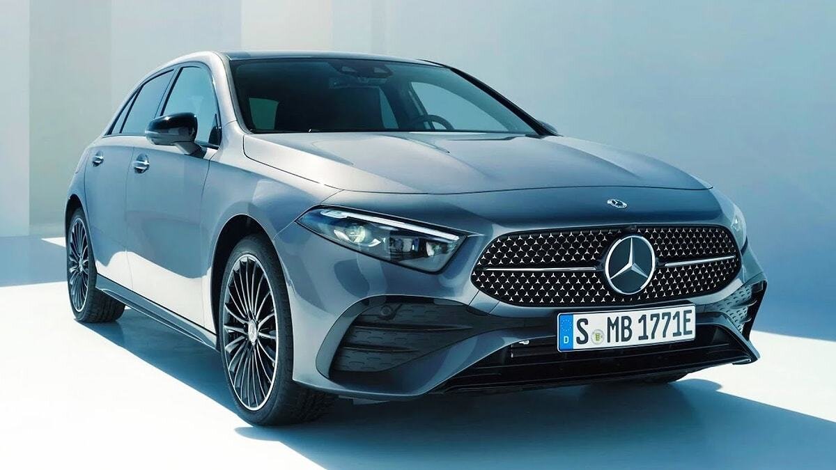 Mercedes A Serisi Fiyat Listesi Mayıs 2025<br><br>A 200 AMG - 2.944.000 TL<br><br>Mercedes-AMG A 45 S 4MATIC+ Final Edition  - 6.115.500 TL<br><br>Mercedes A Serisi Sedan Fiyat Listesi<br>A 200 Sedan AMG Benzin - 2.994.500 TL