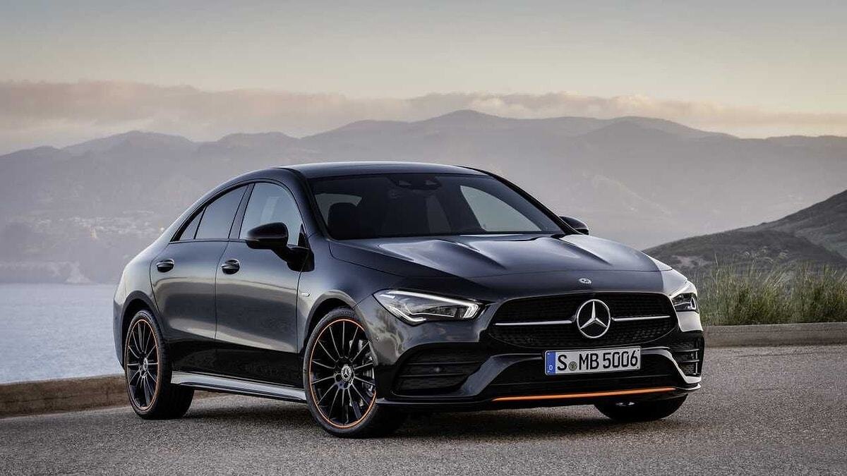 Mercedes CLA Fiyat Listesi Mayıs 2025<br><br>CLA 200 AMG - 3.375.000 TL<br><br>Mercedes-AMG CLA 45 S 4MATIC+ Performance - 6.119.500 TL