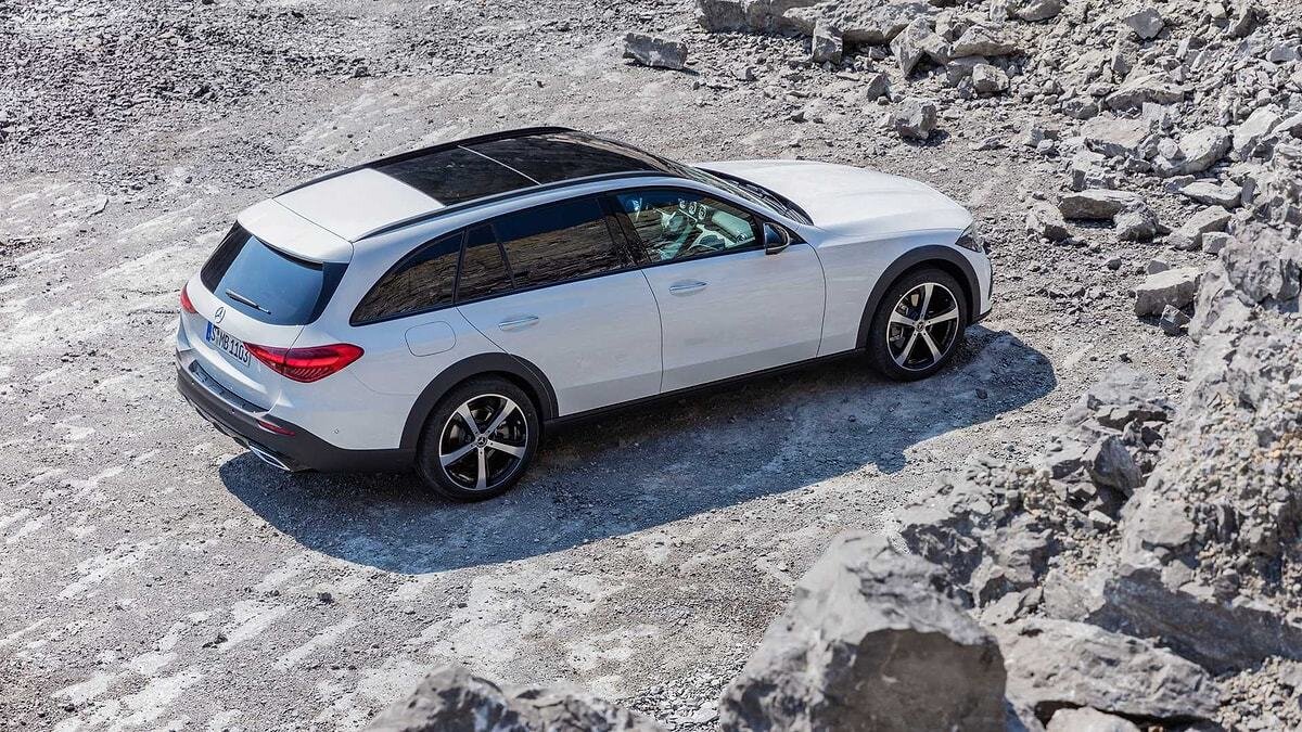 Mercedes C-Serisi All-Terrain Fiyat Listesi Mayıs 2025<br><br>C 200 4MATIC All - Terrain - 4.292.500 TL<br><br>Mercedes-AMG C 43 4MATIC Estate Performance - 6.910.000 TL<br><br>Mercedes-AMG C 63 S E PERFORMANCE Estate - 10.607.500 TL