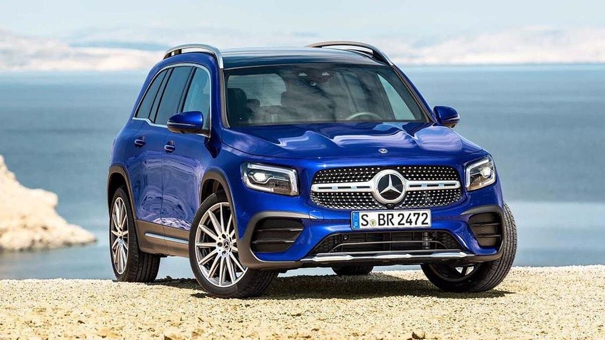 Mercedes Yeni GLB Fiyat Listesi Mayıs 2025<br><br>Yeni GLB 200 Progressive - 3.843.000 TL <br><br>Yeni GLB 200 AMG - 4.043.000 TL