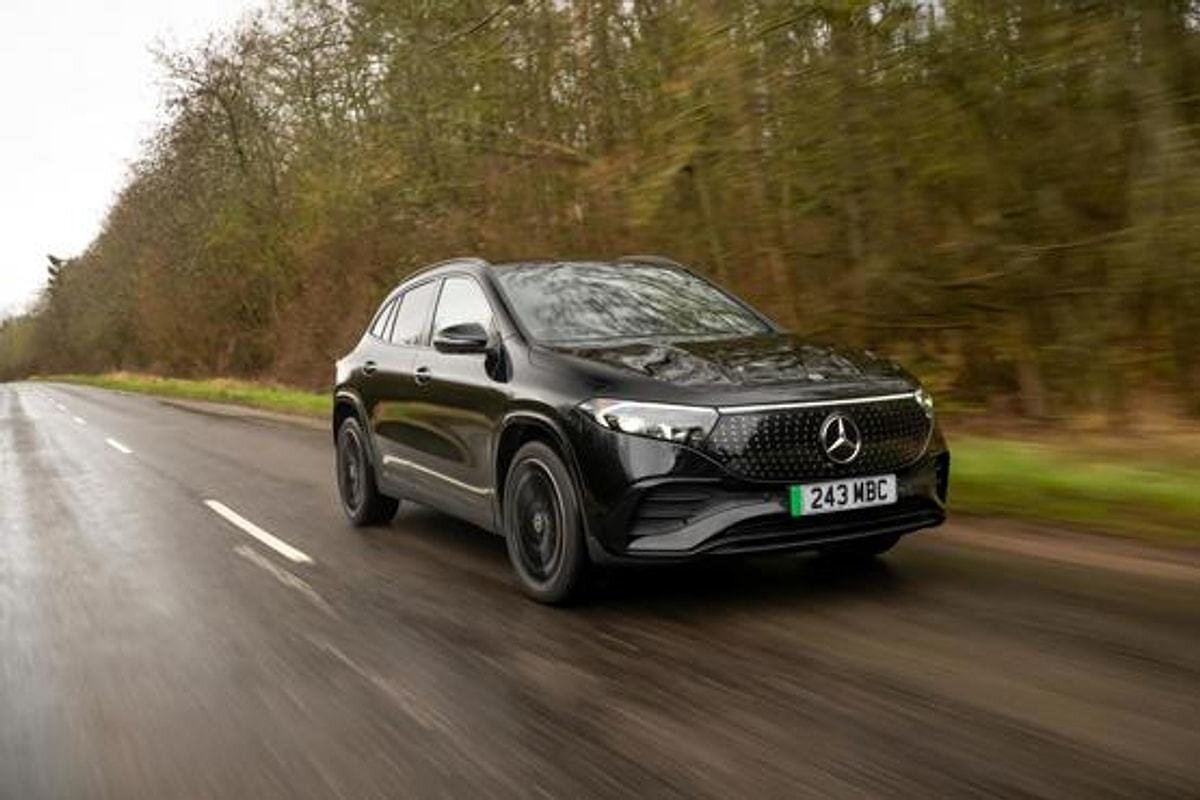 Mercedes EQA Fiyat Listesi Mayıs 2025<br><br>EQA 250+ AMG - 3.156.000 TL <br><br>EQA 350 4MATIC AMG - 3.871.500 TL