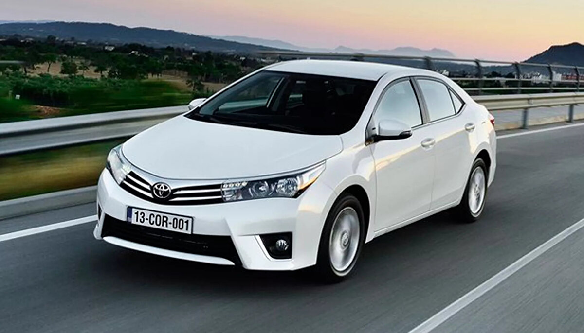 İkinci elde hangi modeller öne çıkıyor?<br><br>Ertemel, yedek parça ve onarım maliyetlerindeki artış nedeniyle tüketicilerin daha yeni araçlara yöneldiğini belirtti. 3 yaşa kadar olan ve düşük kilometreli ikinci el araçların daha hızlı satıldığını söyledi. SUV sınıfında Peugeot 3008, Opel Mokka ve Nissan Qashqai modelleri dikkat çekerken, Egea Cross gibi crossover modeller de tercih ediliyor. Sedan araçlar arasında ise Renault Megane ve Toyota Corolla öne çıkıyor.