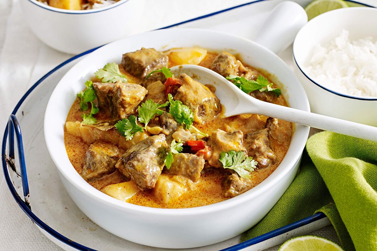 5. Massaman Curry (Tayland)