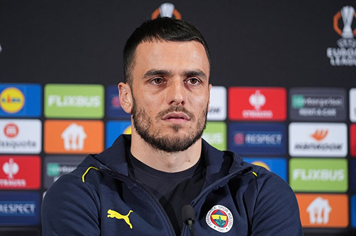 Kiralık forma giyen Filip Kostic ve Allan Saint-Maximin'in gelecekleri de netlik kazanmadı.<br>