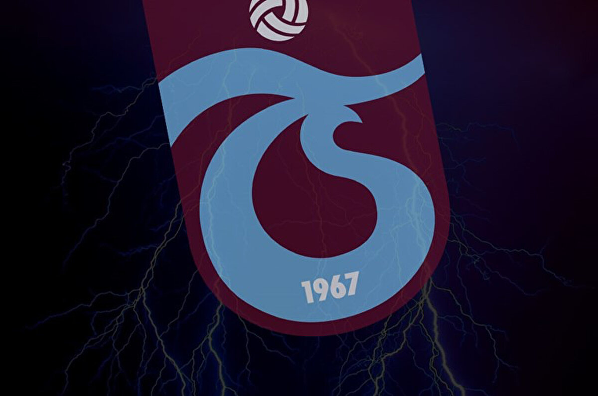 Açıklamada ayrıca, "MHK’nın VAR toplantısına 'En büyük Galatasaray' kullanıcı adıyla katılan, tribün kimliğiyle övünen, aidiyetini gizleme gereği dahi duymayan sözüm ona ‘hakemdir!’Görünen o ki TFF her türlü renge bürünmektedir ancak adaletin rengine sırt çevirmektedir. Maalesef TFF’de adalet müessesesi artık çürümüş, kurum yansızlığını kaybetmiş, ahlaki zemin de terk edilmiştir. Bu atamanın amacı; Türkiye’nin en büyük iki kulübünü sahada, tribünde, sokakta karşı karşıya getirmekten başka bir şey değildir! Şunun gayet iyi anlaşılmasını istiyoruz! Telafisi olmayacak Türkiye Kupası finalinde kulübümüzün hakkını yiyen; kendi geleceğini harcar ve camiamızın öfkesinde boğulur. Çünkü tarihi zulüm yapanlar değil, zulme direnenler şekillendirir. Ve bilinsin ki;'Zulüm ile abad olanın, sonu berbat olur.' Saygılarımızla…" ifadeleri yer aldı.<br>