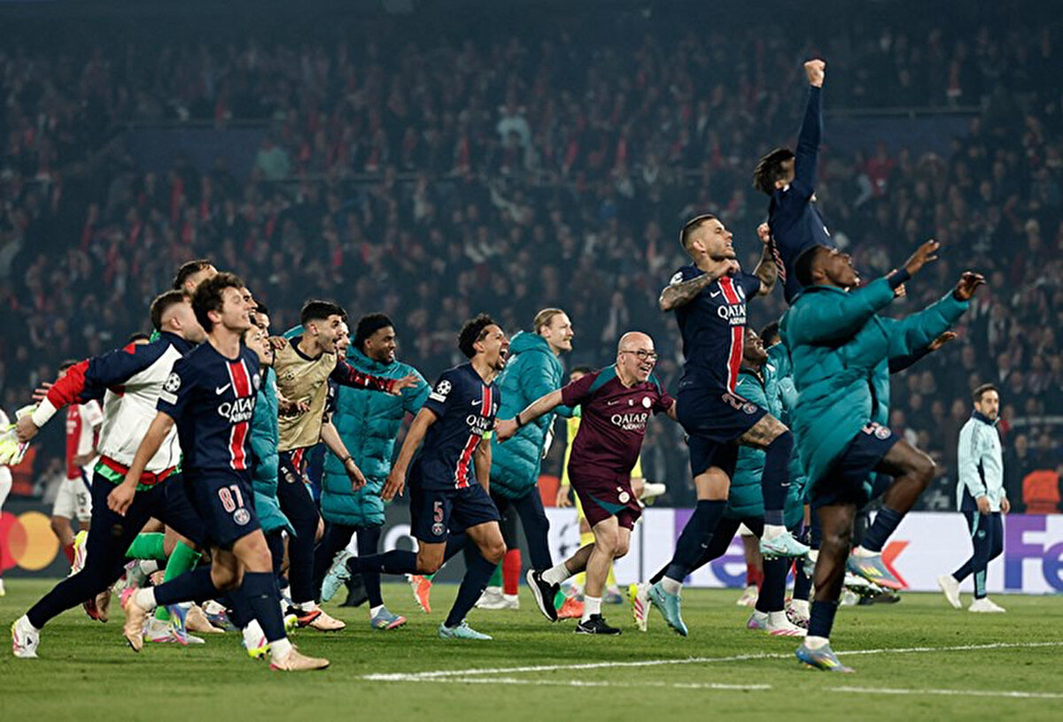 6- PSG (4 sıra yükseldi)<br>