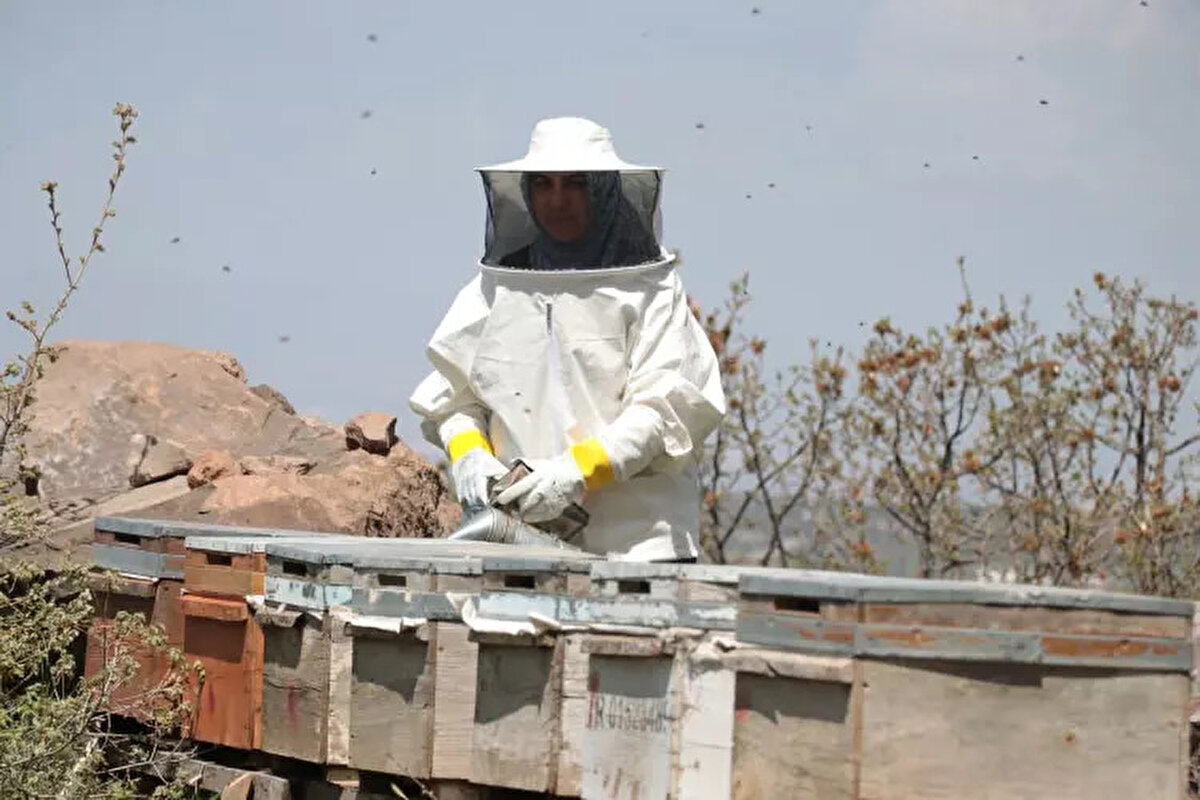 KANSER TANISI ALDI <br><br>Geçen yıl rahatsızlanarak Kayseri Şehir Hastanesi'ne başvuran Yurdakul'a, 3'üncü evre lenf kanseri teşhisi konuldu. 