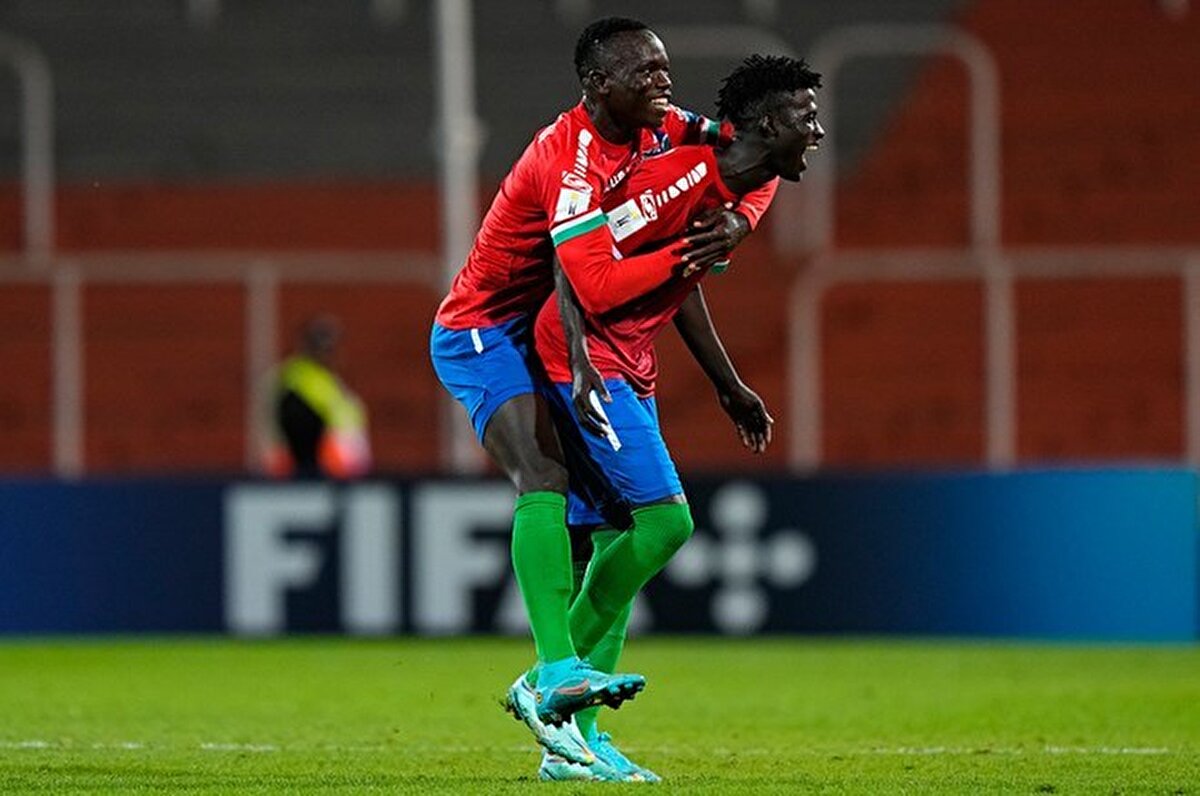 20 yaşındaki Gamibayalı ön libero, bu sezon 32 maçta 2 bin 555 dakika süre aldı ve takımına skor katkısı sağlayamadı.