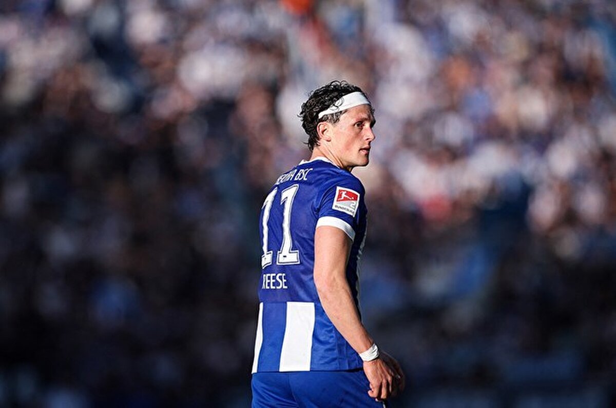 Kicker'de yer alan habere göre; siyah-beyazlıların 27 yaşındaki Fabian Reese'i kadrosuna katmak istediği belirtildi.