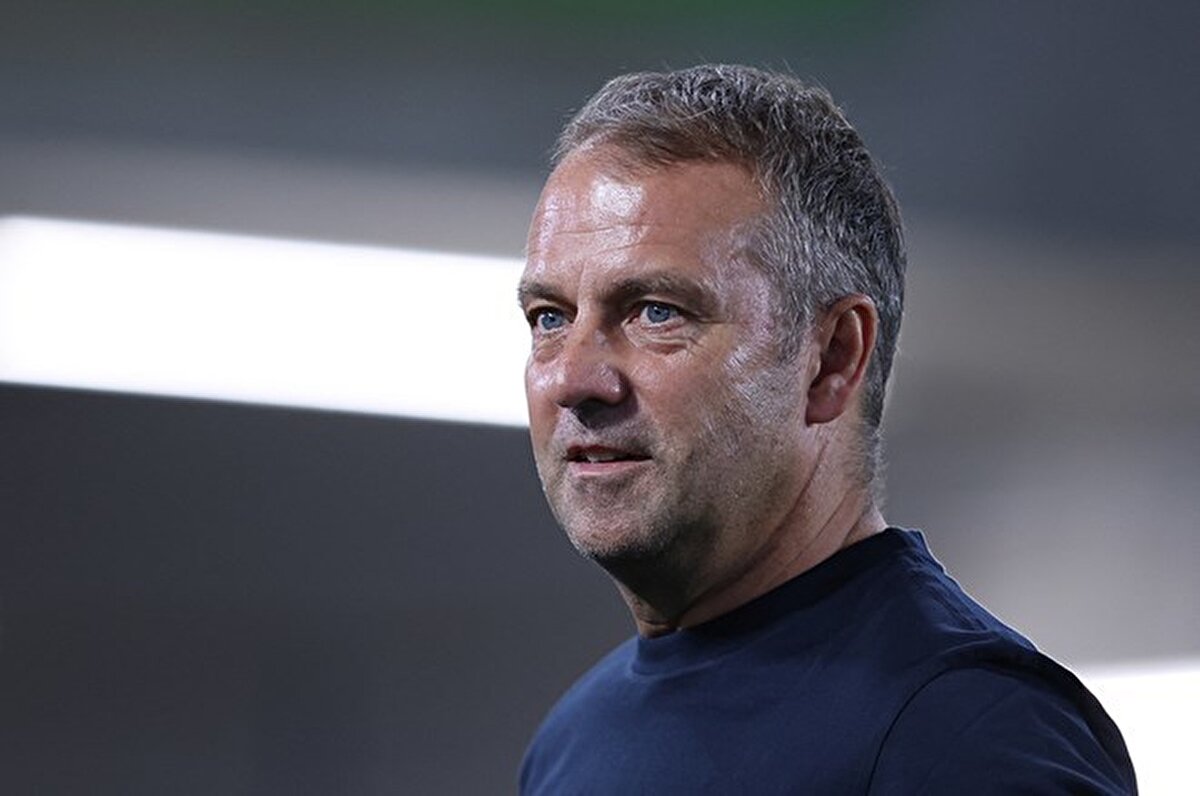 Sky Almanya'nın haberine göre; başarılı gerçen sezonun ardından Flick'in 2026 yılının haziran ayında bitecek mukavelesi 2027'ye kadar uzatılacak.<br><br>