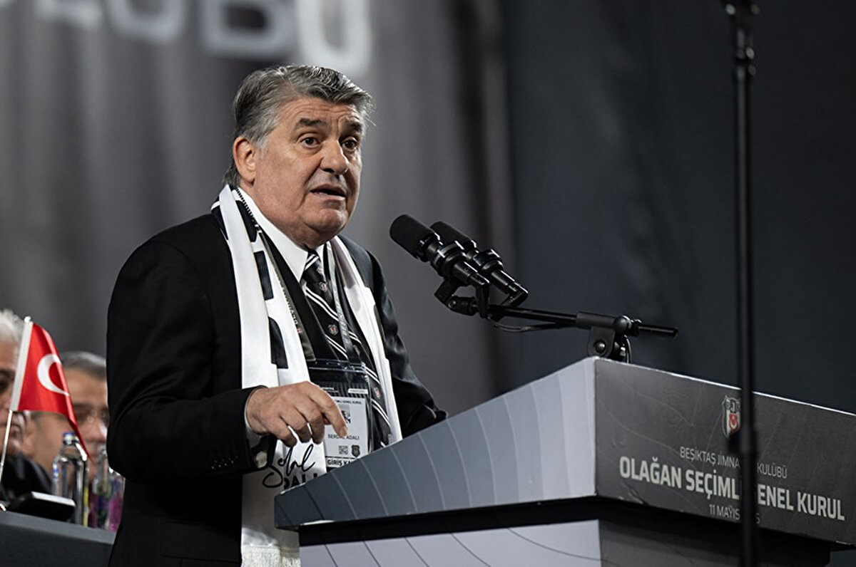 Beşiktaş'ta hafta sonunda yapılan olağan seçimli genel kurulun ardından yeniden başkanlığı seçilen Serdal Adalı yönetiminde siyah-beyazlı ekip yaz transfer döneminin çalışmalarına başladı.<br>