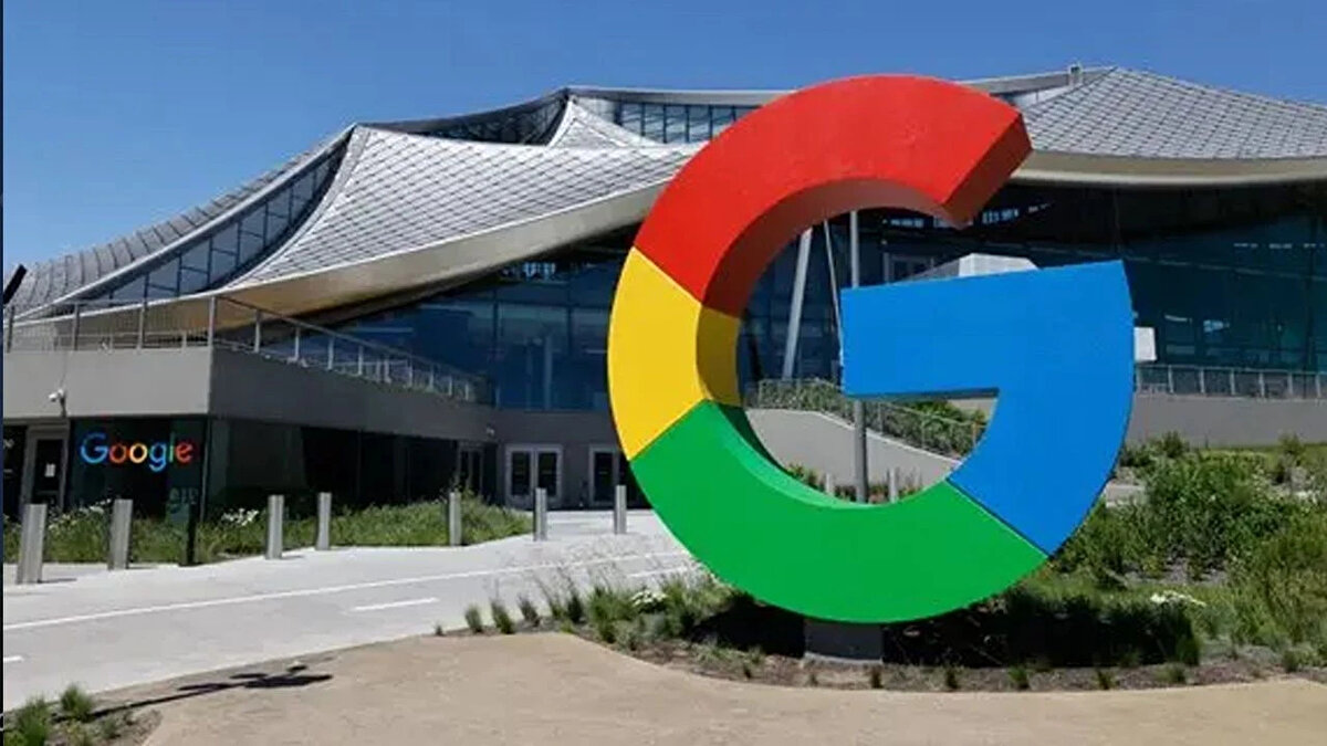 Haziran ayında dev bir etkinlik planlayan ABD’li firma, Google I/O etkinliği öncesi uzun yıllardır müdahale etmediği “G” logosunda değişikliğe gitme kararı aldı.<br><br>