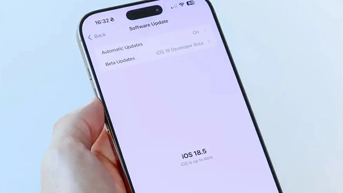The Verge’ün haberine göre iOS 18.5 güncellemesi, iPhone 13 serisi  uydu iletişim desteğine kavuştu. <br><br>