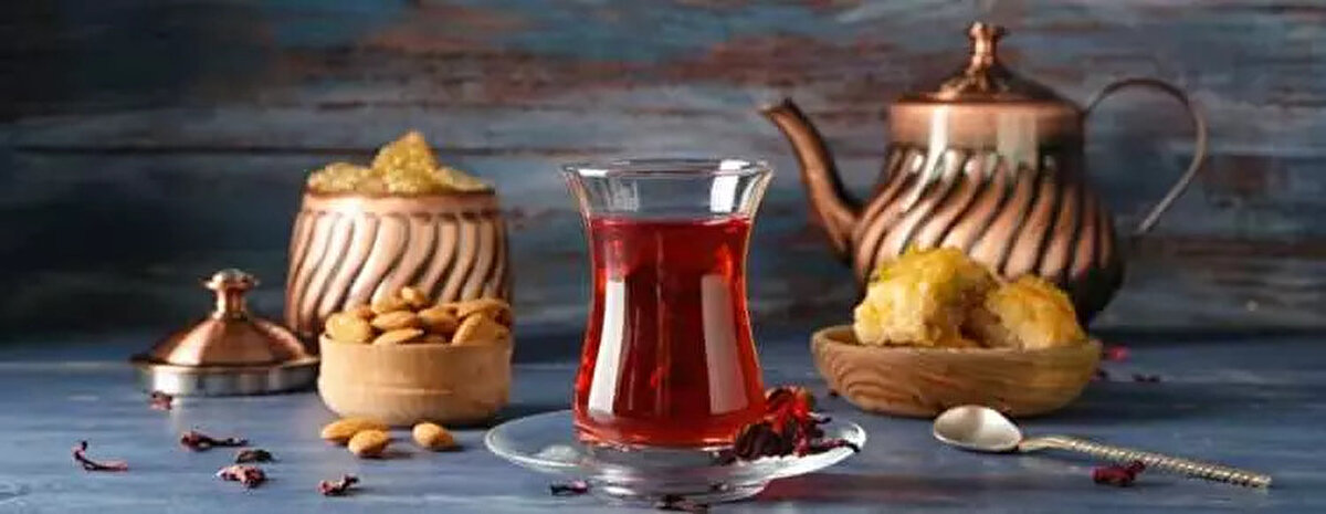 Çay tüketimi, sadece bir içecek alışkanlığı değil, aynı zamanda kültürel bir fenomen haline gelmiştir.<br><br>
