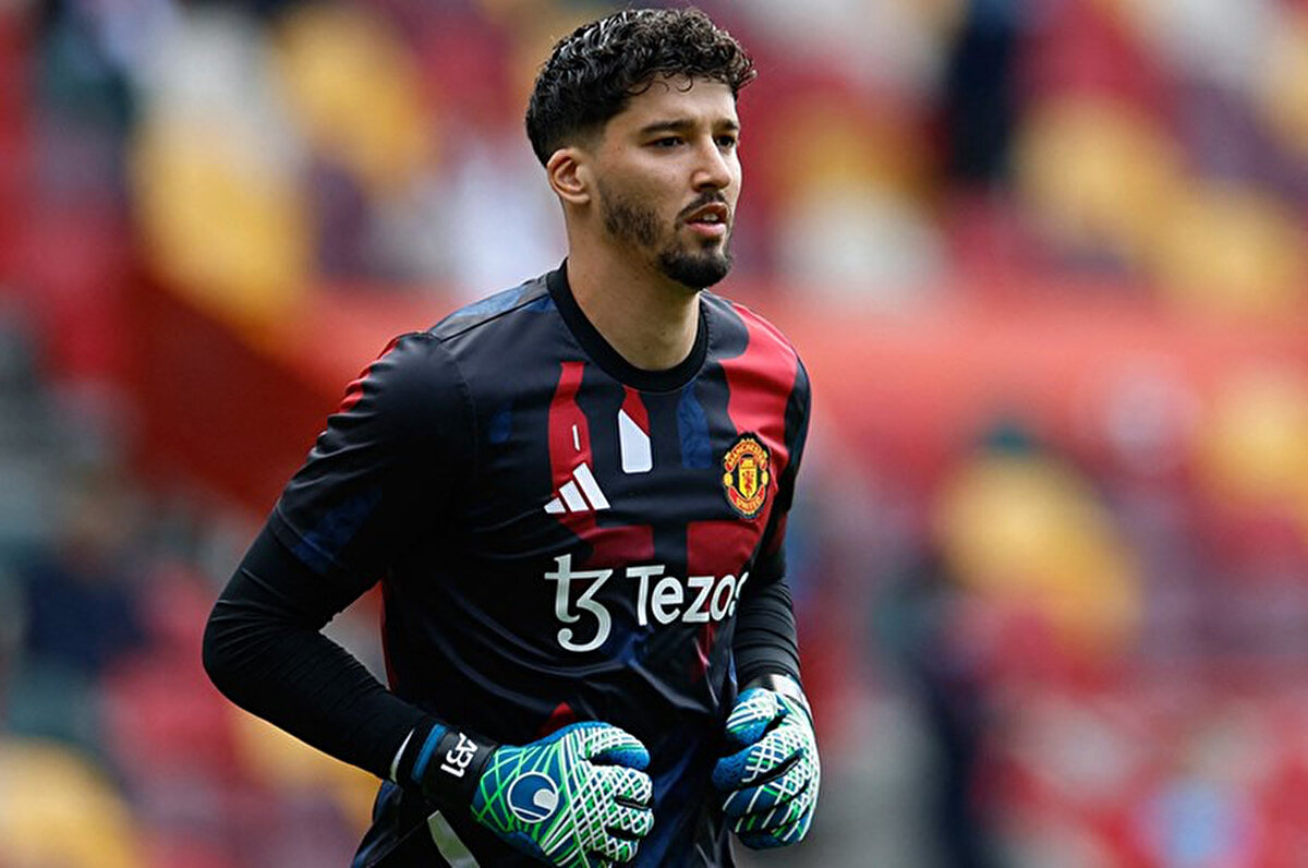 Mücadeleye ilk 11'de başlayan Altay Bayındır'ın Jarrod Bowen'ın attığı 2. golden sonra verdiği tepki gündem oldu.<br>