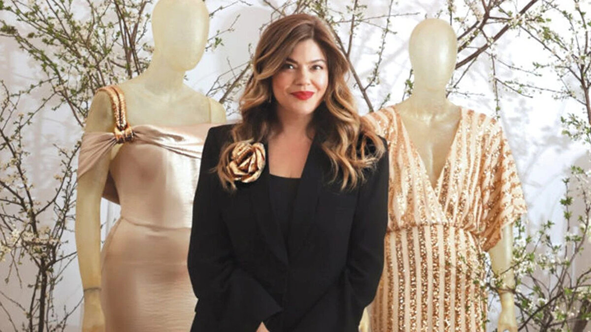 15. Pelin Kaya<br>Platform: Instagram<br><br>Takipçi Sayısı: Yaklaşık 1.6 milyon<br><br>Niş: Moda<br><br>Açıklama: Moda içerikleriyle tanınan Pelin Kaya, Instagram'da geniş bir takipçi kitlesine sahiptir.