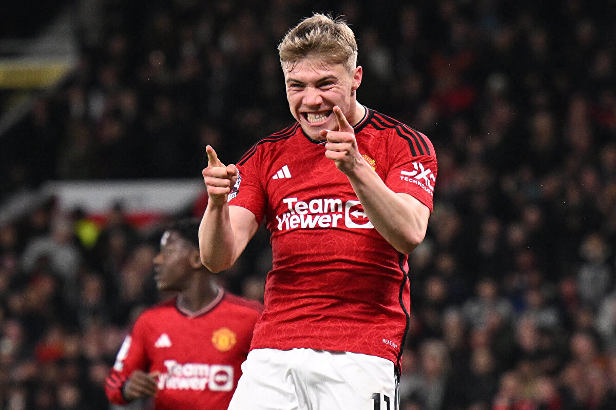 Bu karşılaşmalarda 3.081 dakika süre bulan 22 yaşındaki futbolcu 10 gol ve 4 asistlik skor katkısı verdi. Hojlund, kariyerinin en yüksek piyasa değerine 65 milyon euro ile 2023'te ulaşmıştı.