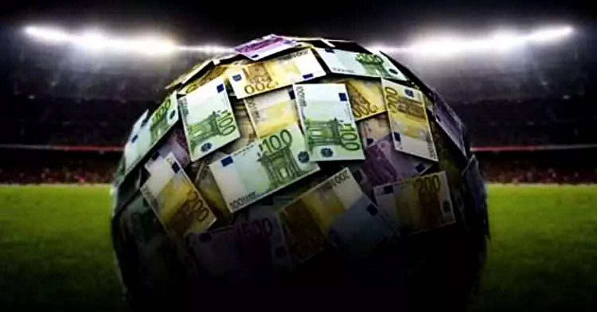 Mart ayında kariyerinde 4.000 üç sayılık atışa ulaşan ilk NBA oyuncusu olan Golden State Warriors guardı Curry, 156 milyon dolar (yaklaşık 117 milyon £) kazandıktan sonra ikinci sıraya yükseldi.