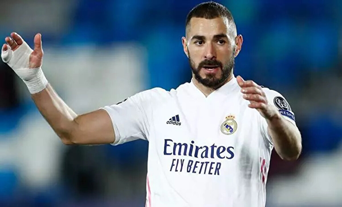 8.Karim Benzema, futbol:<br><br> <br><br>104 milyon dolar (78,2 milyon £)<br><br>