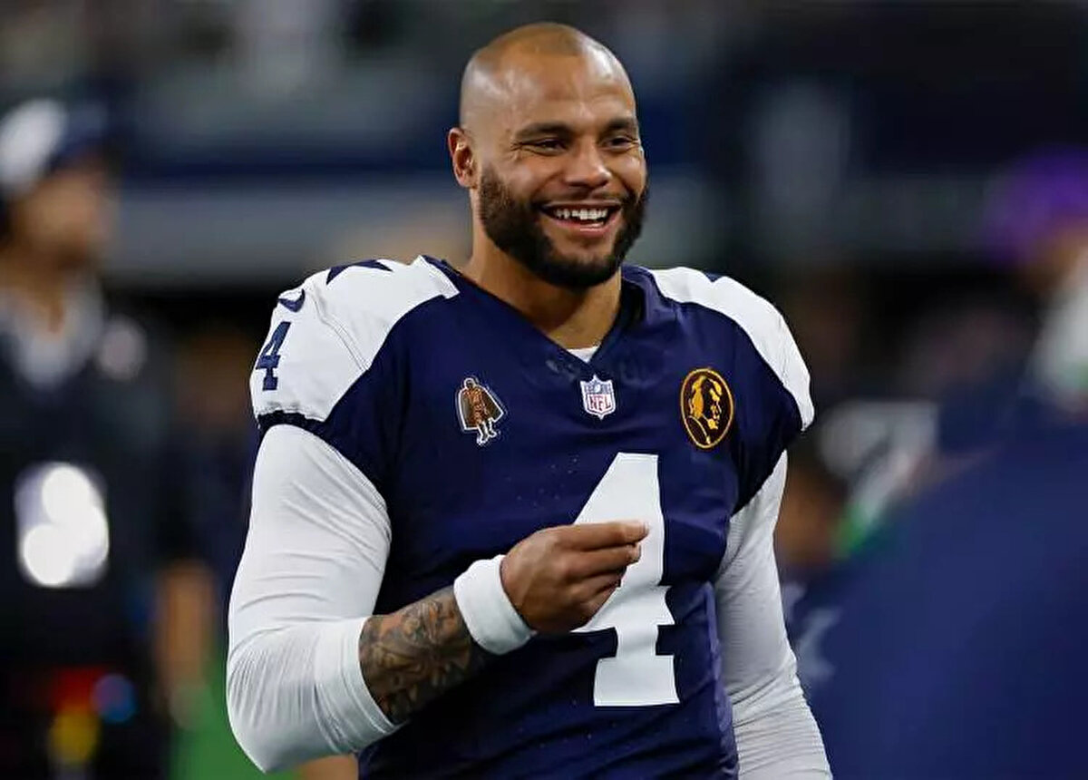 4.Dak Prescott, Amerikan futbolu:<br><br> <br><br>137 milyon dolar (103 milyon sterlin)<br><br>