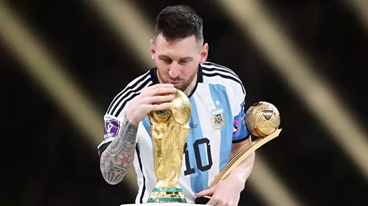 5.Lionel Messi, futbol:<br><br> <br><br>135 milyon dolar (101,4 milyon sterlin)