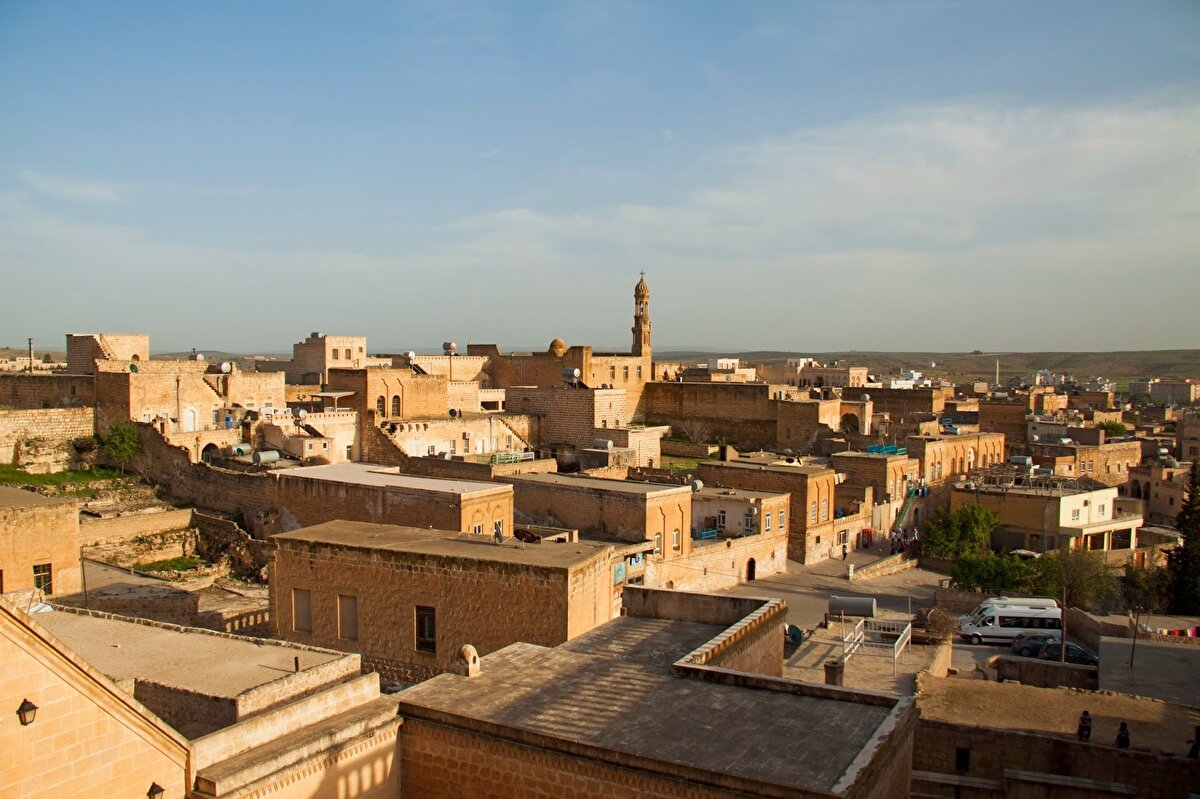 Daha önce il olma potansiyeline sahip olduğu belirtilen ilçeler ise şu şekilde sıralanıyor:<br><br>Yüksekova, Midyat, Elbistan, Polatlı, Kahta, Kozan, Ünye, Ergani, Ereğli (Konya), Lüleburgaz, Cizre, Erciş, Zonguldak Ereğli, İskenderun, Manavgat, Siverek, Çorlu, İnegöl ve Tarsus.