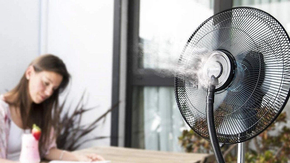 Yazın sıcaklara karşı en pratik çözümlerden biri olan vantilatör, gece boyu açık bırakıldığında sağlık sorunlarına neden olabiliyor. Uzmanlar, neden gece boyu vantilatörün açık bırakılmaması gerektiğni açıkladı.<br><br>